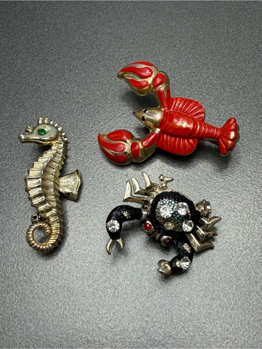 💕2/$20 Vintage Sea Life Brooches